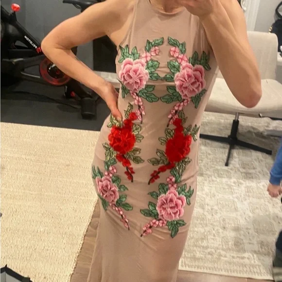 ASOS maxi dress floral detailing - Picture 4 of 4